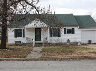 101 N Bennett Ave, Columbus, KS 66725