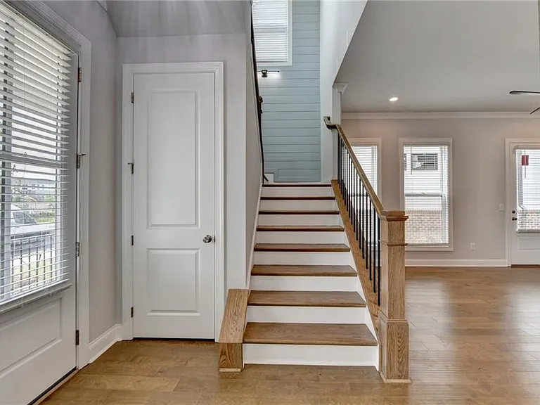 4536 Molder Dr — Photo 7