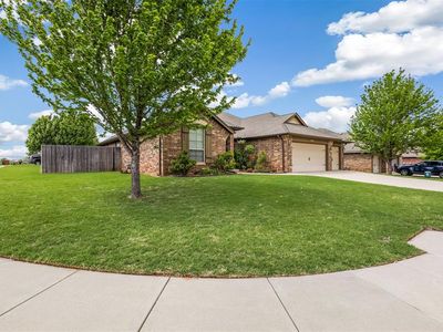 14101 Drakes Way, Yukon, OK, 73099