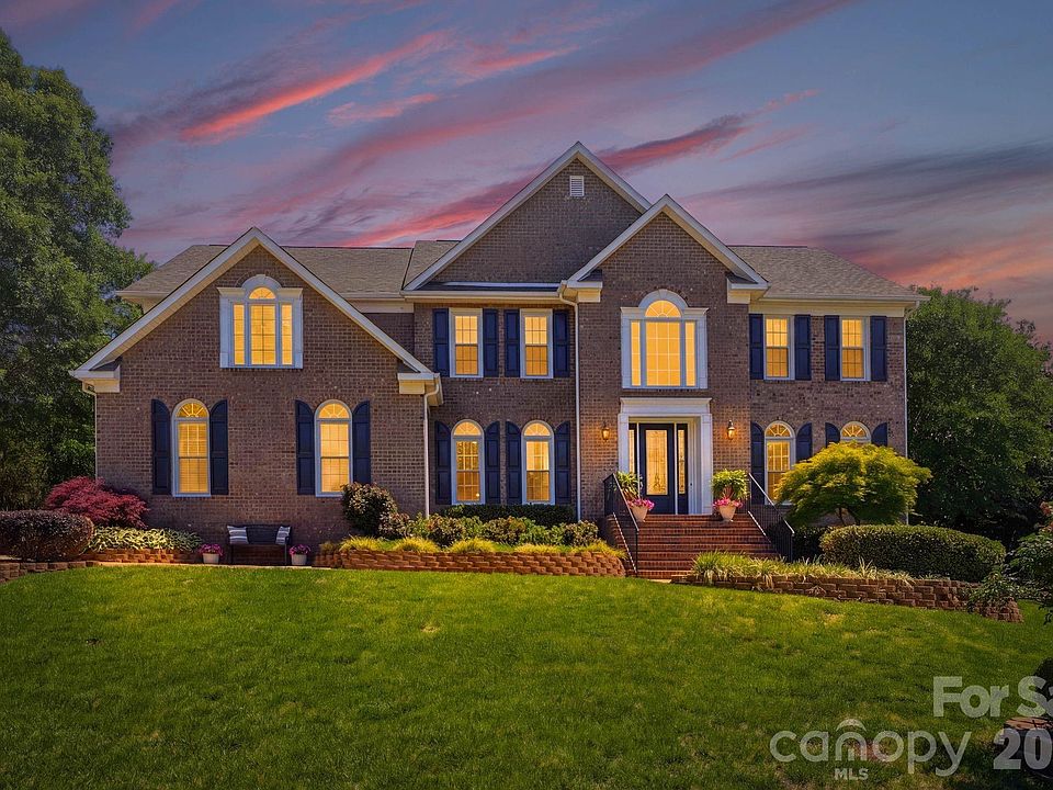 1st image of 8901 Whipps Cross Ct