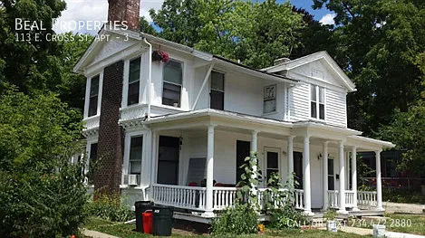 113 E Cross St Photo 1