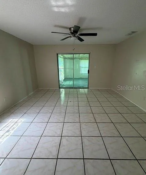 263 La Paz Dr — Photo 13