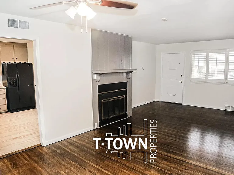 5966 E 27th Pl — Photo 4