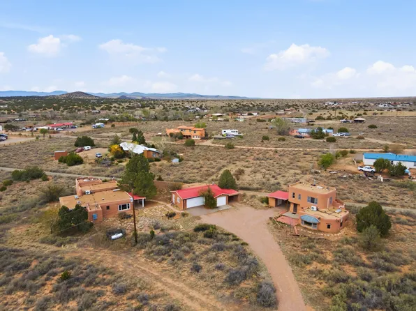 3 Ab Apache Rd, Santa Fe, NM 87508