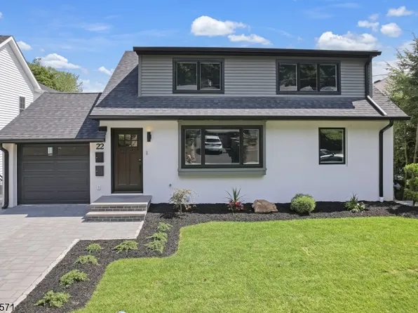 22 Mountainside Ter, Clifton City, NJ 07013