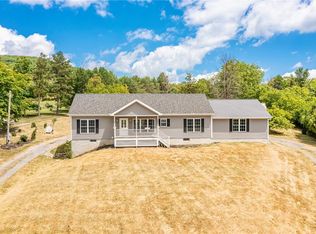 737 E Lake Rd, Middlesex, NY 14507