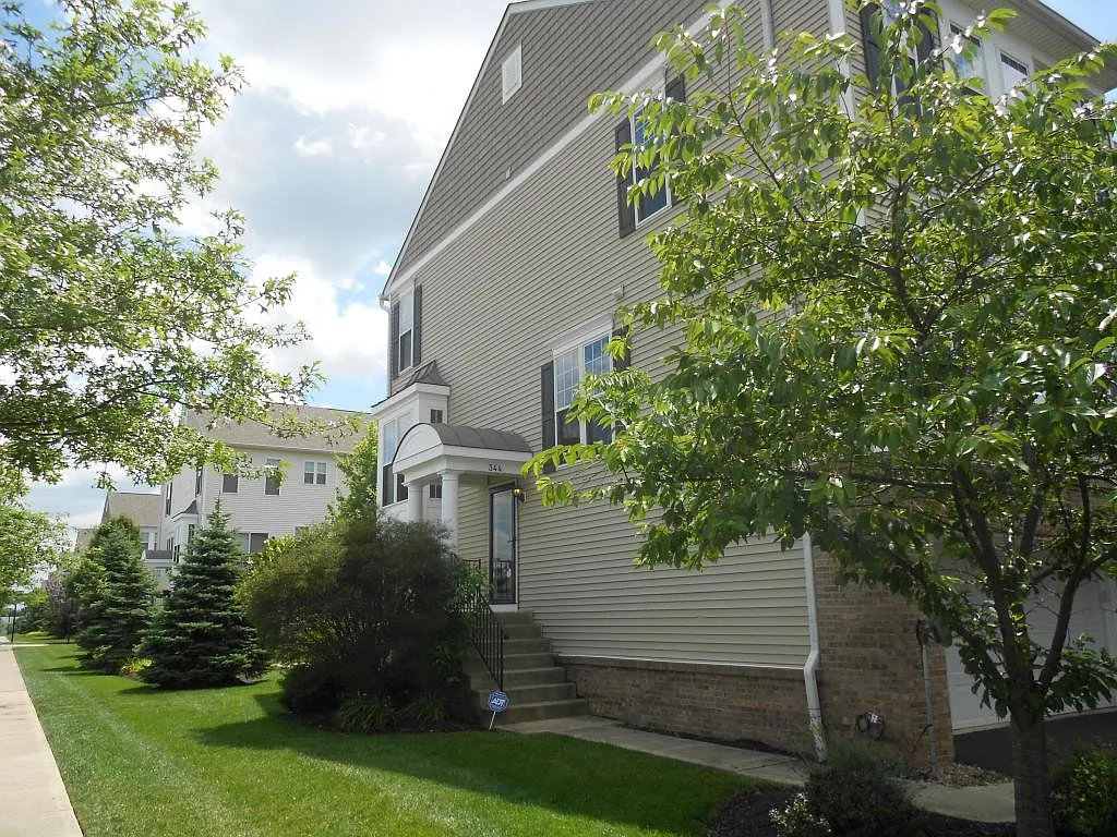 344 Hanton Way photo 1
