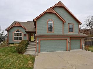 5728 N Wyoming Ave, Kansas City, MO 64118