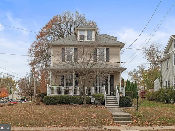 648 E Front St, Florence, NJ 08518