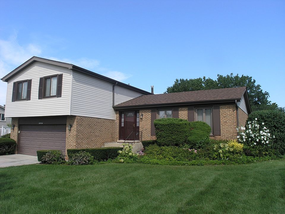1st image of 8926 Briarwood Ln