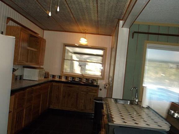 5th image of 3002 S 70th St