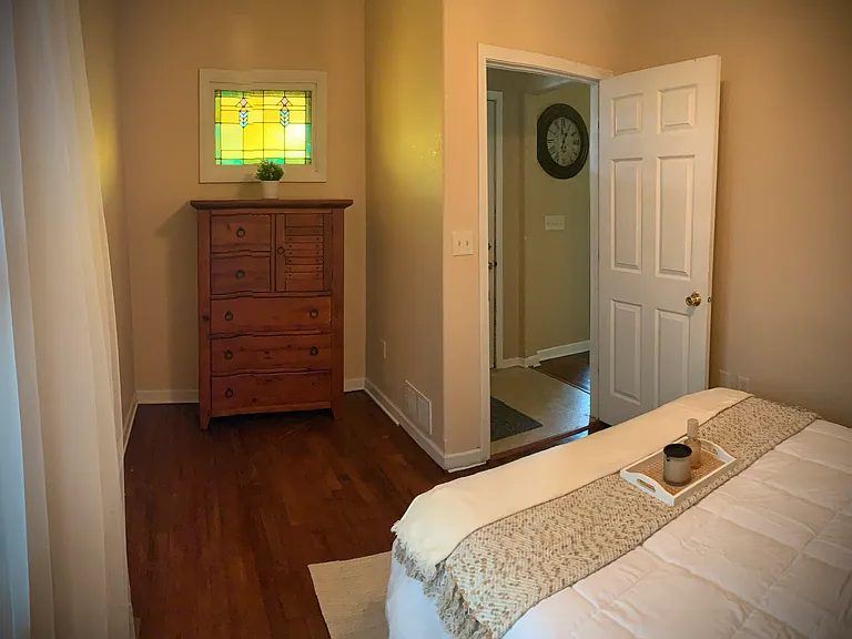 3834 E Underwood Ave — Photo 4