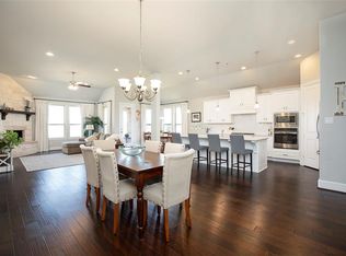 6715 Fairwood Creek Ln, Sugar Land, TX 77479