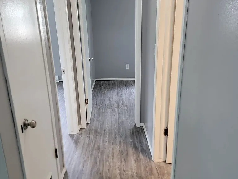 1617 Freedom Rd — Photo 5