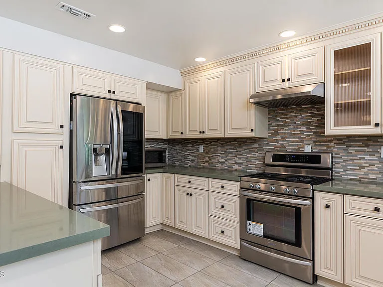 781 Starlight Heights Dr — Photo 10