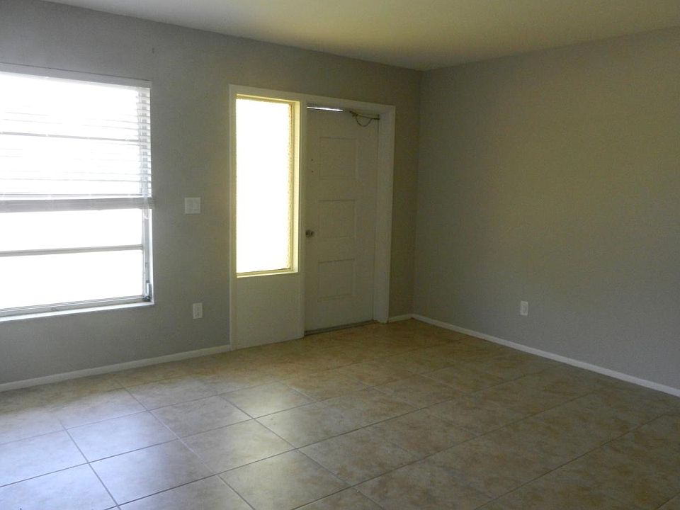living/entry