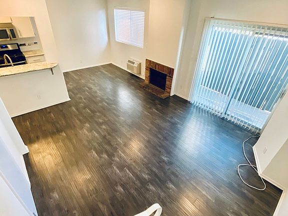 3rd image of 3771 Keystone Ave #141-05