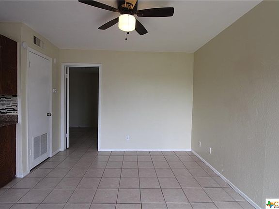 3rd image of 1409 Bundrant Dr #13
