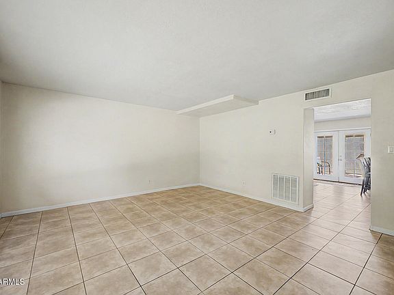 4th image of 4561 S MILL Avenue