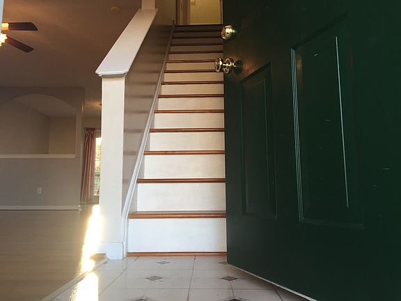 5th image of 210 Bruton Dr