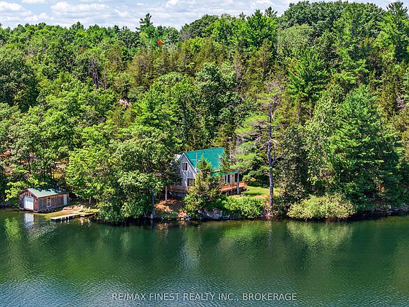 2nd image of 1076 Chester Ln
