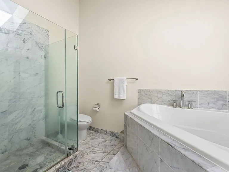 4818 Kahala Ave — Photo 30