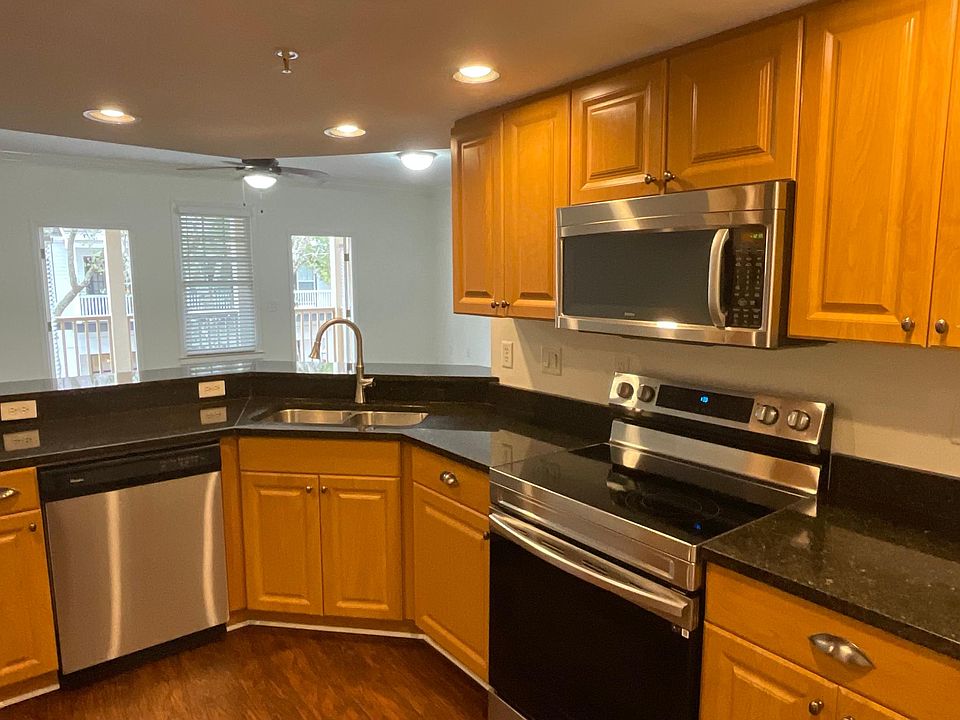 Chef's kitchen- lots of prep space, coffee bar, large pantry