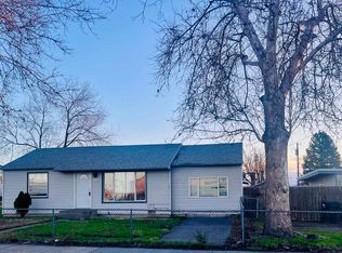 621 N 20th Ave, Pasco, WA 99301