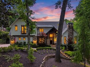 625 W Northway Ln, Sandy Springs, GA 30342