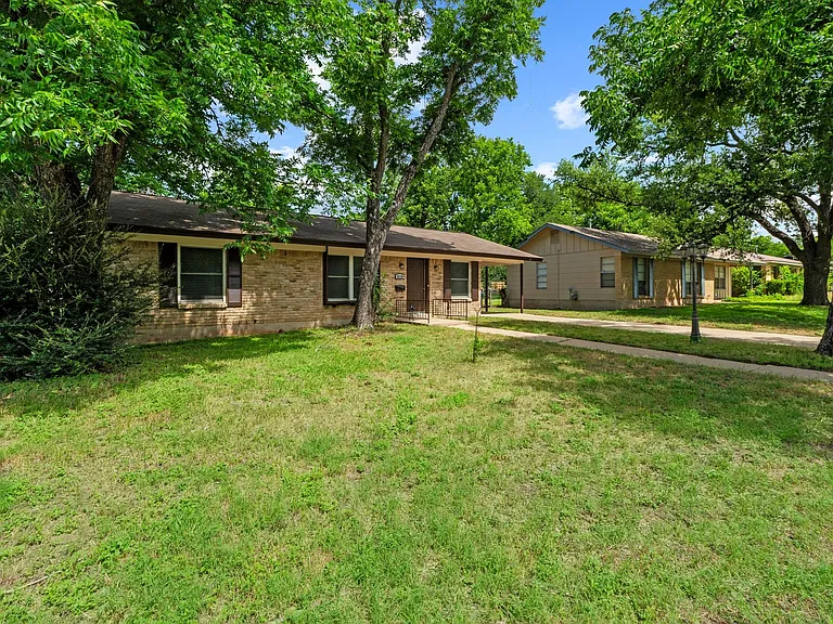 5118 Waterbrook Dr — Photo 2