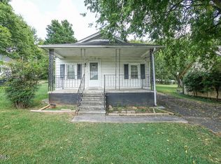 712 S Everett High Rd, Maryville, TN 37804