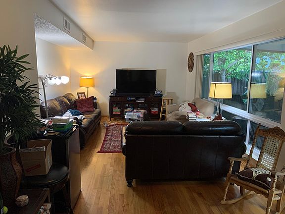 5th image of 1273 Oak Knoll Dr