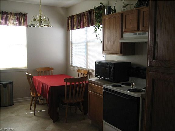 4th image of 8857 Ashlyn Ct #15B