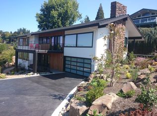 3912 SW Henderson St, Seattle, WA 98136