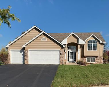 1093 Pinehurst Ln, Jordan, MN, 55352