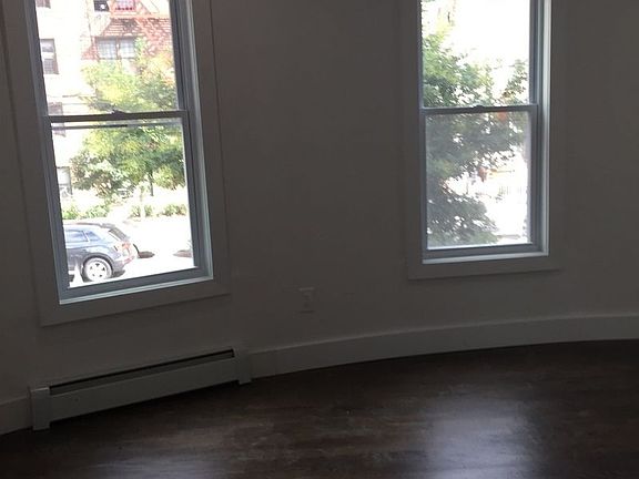 2nd image of 2039 Valentine Ave