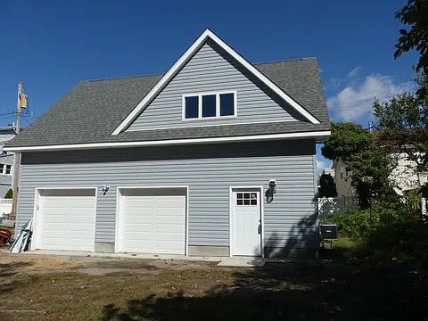 1st image of 208 1/2 McCabe Ave