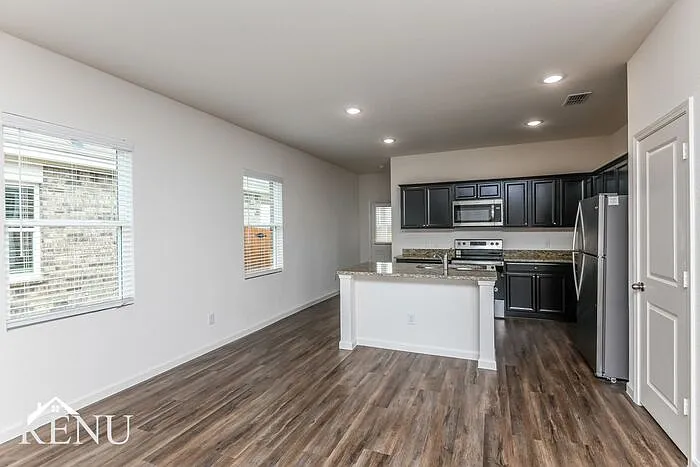 6109 Harrah Ln #6109HL — Photo 5