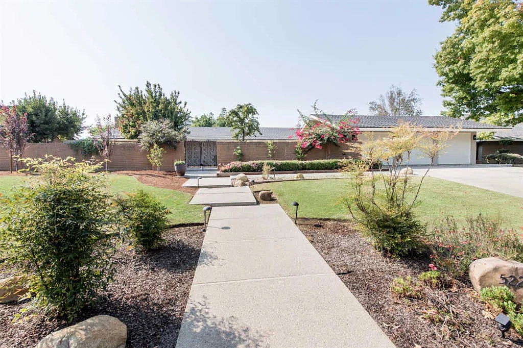 5223 N Pleasant Ave photo 1