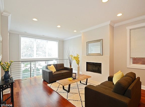 2nd image of 3622 N Damen Ave #1