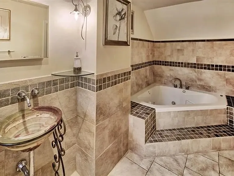 471 Palisade Ave #1 — Photo 6
