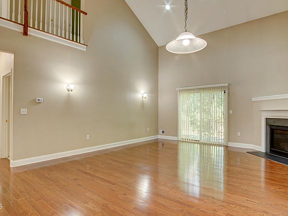4th image of 153 Birch Avenue