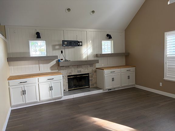 3rd image of 1651 Neotomas Ave