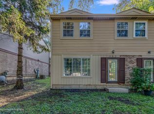 152 S Lake St, Mundelein, IL