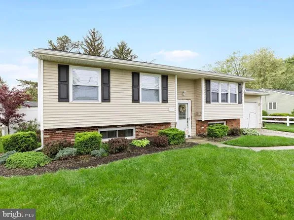 1207 Turnerville Rd, Pine Hill, NJ 08021