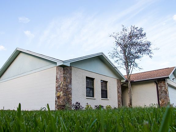 3rd image of 6026 N Fork Ct