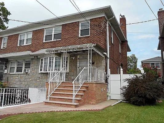 2nd image of 58-07 182nd St