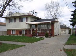 3813 Dolphaine Ln, Flint, MI 48506