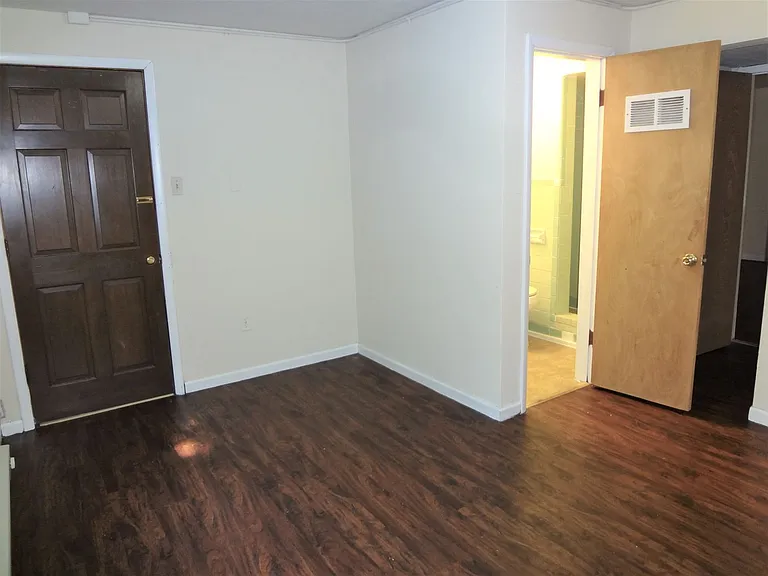 400 Mimosa Ct #2 — Photo 8