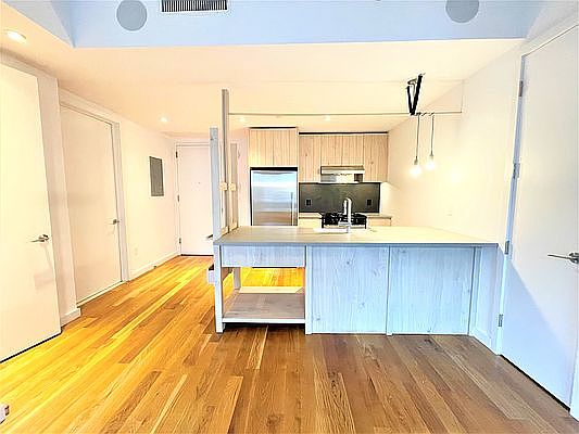 2nd image of 54 Noll St APT 426